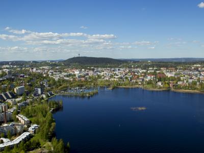 Image of Kuopio City surrounded by lake Kallavesi. Image by VIncent Serra. 