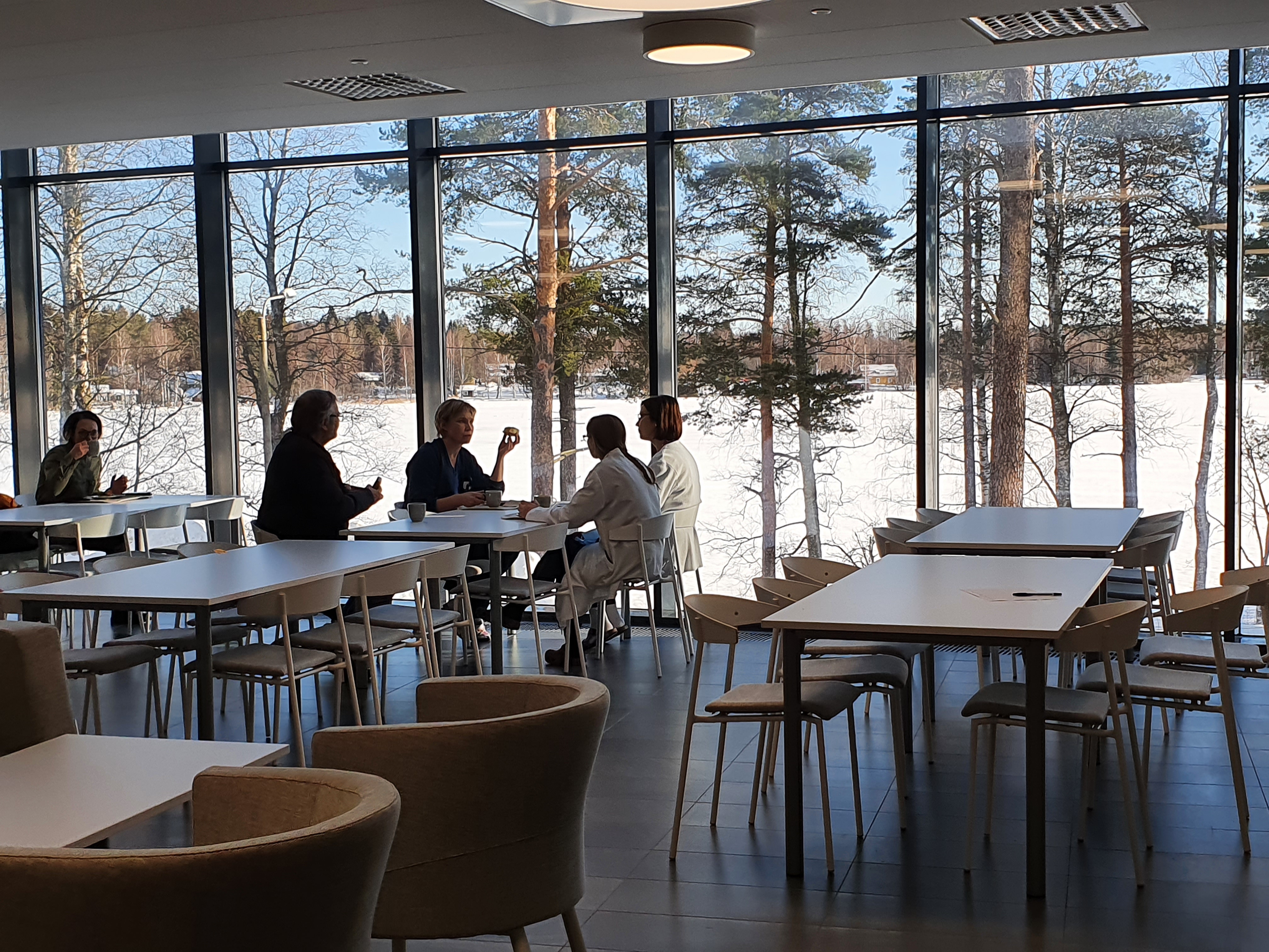 ravintola Aalto ja kahvitaulu