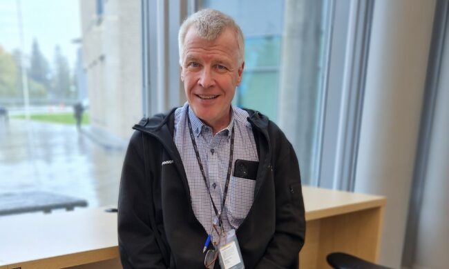 Vuoden opettaja on Tapani Miettinen – “Arvostan palkintoa, koska se tuli ulkoisilta asiakkailta eli opiskelijoilta”