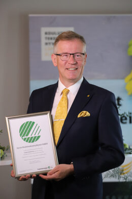Heikki Helve nimettiin vuoden 2020 Ammattikoulutuksen johtajaksi