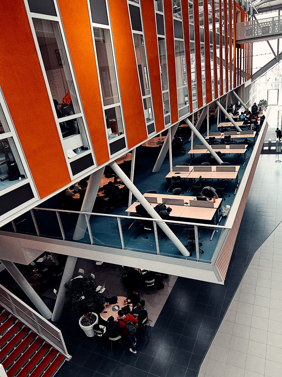 Horizon Collegen kampus Hoornissa Hollannissa.