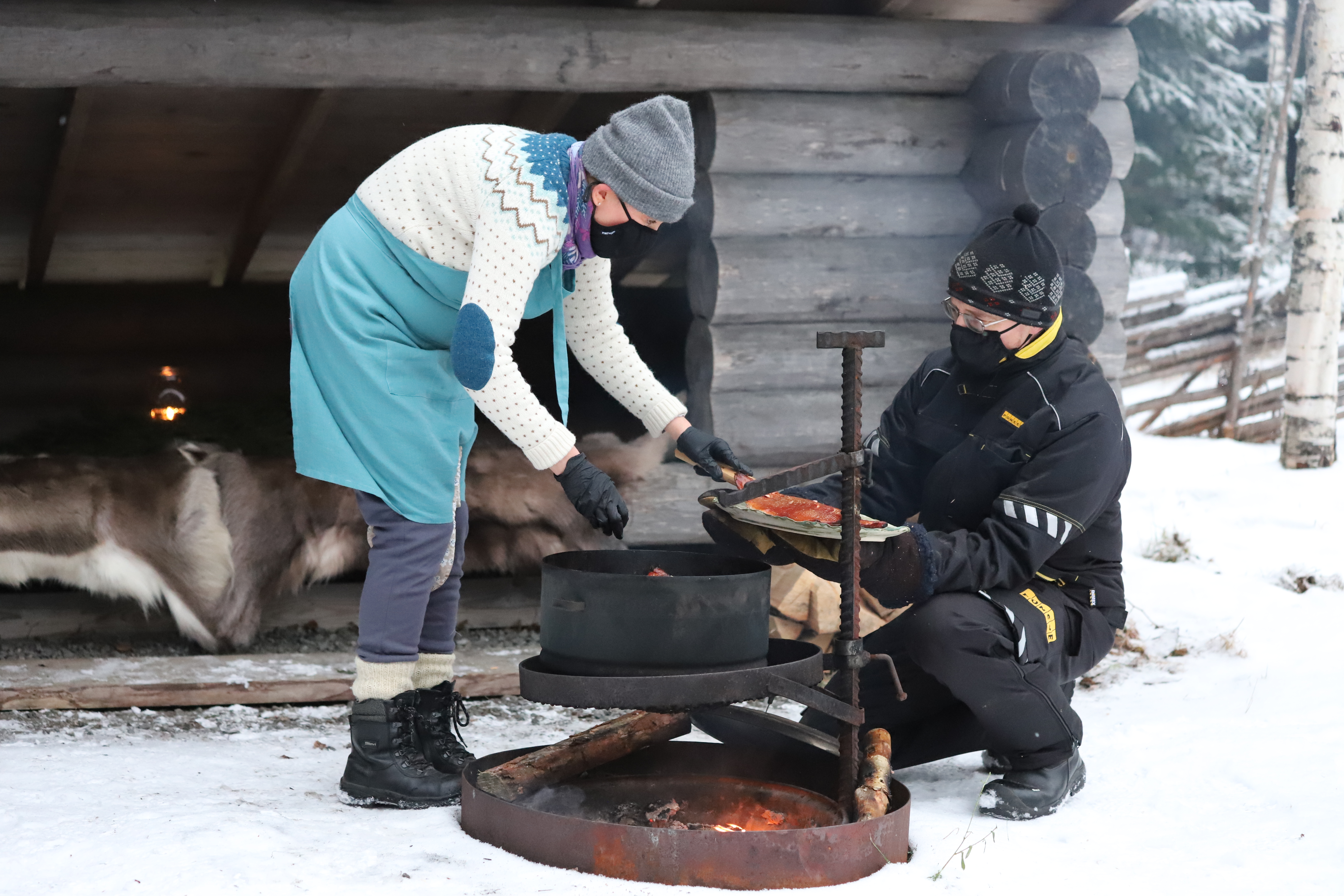 savustettua kalaa toivalassa