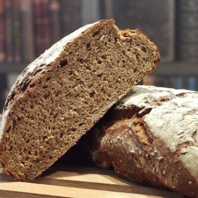Rukiista on moneksi - Rye baking in Rakvere