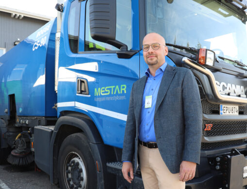 Esimiesvalmennuksesta hienoja kehittymistarinoita