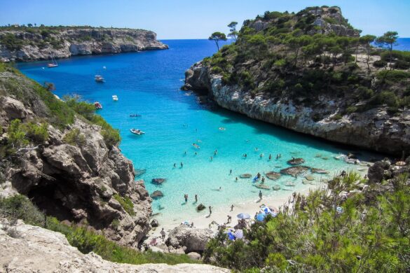 Vastaanottovirkailijan tehtävissä Mallorcalla