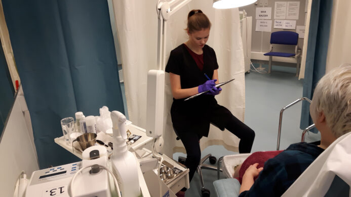 Kauneudenhoidon opiskelussa mukana pari yllätystä!