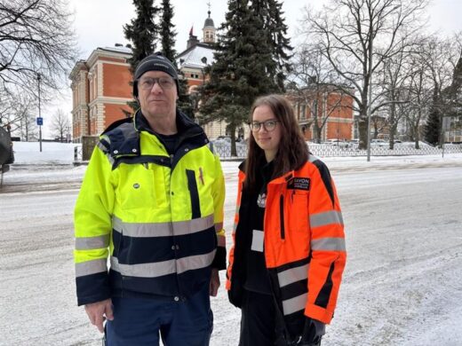 Kiinteistönhoitaja ja työpaikkaohjaaja Pauli Hyvärinen tekee töitä yhdenvertaisen ja monimuotoisen työelämän eteen