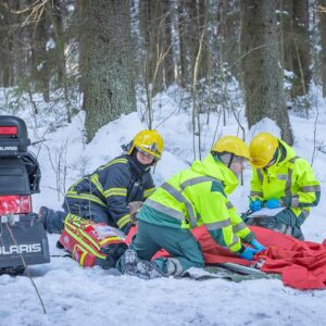 Perustason ensihoitaja